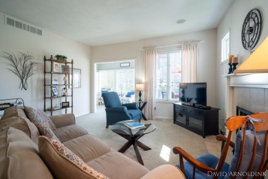 This immaculate 2 bedroom, 2 1/2 bath condo in The Links at on The Links At Rolling Meadows in Michigan - for sale on GolfHomes.com, golf home, golf lot
