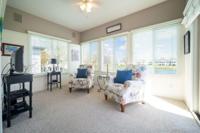 This immaculate 2 bedroom, 2 1/2 bath condo in The Links at on The Links At Rolling Meadows in Michigan - for sale on GolfHomes.com, golf home, golf lot