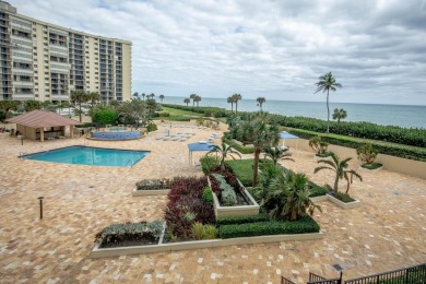 2 bedroom / 2 bath condo directly on beach in Jupiter. Ideal for on Jupiter Dunes Golf Course in Florida - for sale on GolfHomes.com, golf home, golf lot