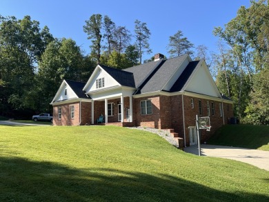 Scenic beauty, golf community, and great location! Coming home on Eagles Nest Country Club in Kentucky - for sale on GolfHomes.com, golf home, golf lot