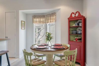 ACTIVE SHORT-TERM RENTAL LICENSE!Welcome to this beautifully on The Seabrook Island Club in South Carolina - for sale on GolfHomes.com, golf home, golf lot