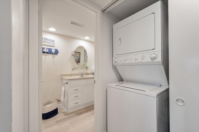 ACTIVE SHORT-TERM RENTAL LICENSE!Welcome to this beautifully on The Seabrook Island Club in South Carolina - for sale on GolfHomes.com, golf home, golf lot