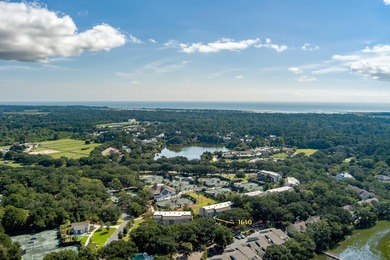 ACTIVE SHORT-TERM RENTAL LICENSE!Welcome to this beautifully on The Seabrook Island Club in South Carolina - for sale on GolfHomes.com, golf home, golf lot