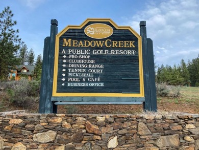 OWNER WILL CARRY! Perfectly wooded .89 acre parcel with a nice on Meadowcreek Golf Resort in Idaho - for sale on GolfHomes.com, golf home, golf lot