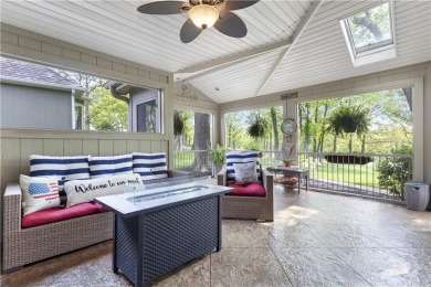 Well-maintained, STUNNING ESTATE in coveted Lakewood Oaks offers on Lakewood Oaks Golf Club, Ltd. in Missouri - for sale on GolfHomes.com, golf home, golf lot