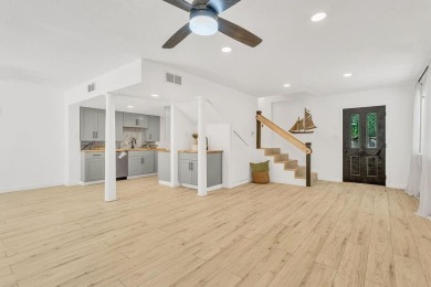 Welcome to this charming 2-bedroom, 2-bathroom home nestled in on Hide-A-Way Lake Golf Course in Texas - for sale on GolfHomes.com, golf home, golf lot