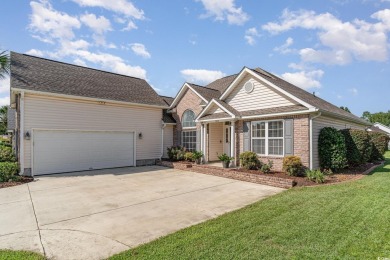 This is an immaculate 4-bedroom, 3-bathroom home in the on Heron Point Golf Club in South Carolina - for sale on GolfHomes.com, golf home, golf lot