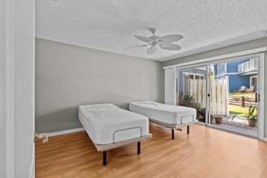 NTASTIC VALUE! LOWEST PRICED VILLA IN GREEN DOLPHIN! Great one on Tarpon Springs Golf Course in Florida - for sale on GolfHomes.com, golf home, golf lot