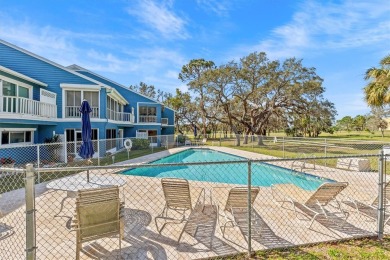 NTASTIC VALUE! LOWEST PRICED VILLA IN GREEN DOLPHIN! Great one on Tarpon Springs Golf Course in Florida - for sale on GolfHomes.com, golf home, golf lot