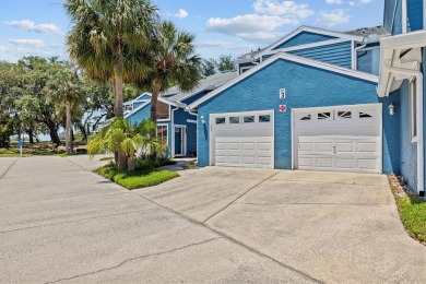 NTASTIC VALUE! LOWEST PRICED VILLA IN GREEN DOLPHIN! Great one on Tarpon Springs Golf Course in Florida - for sale on GolfHomes.com, golf home, golf lot