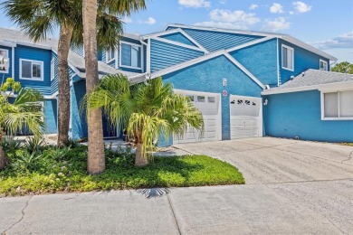 NTASTIC VALUE! LOWEST PRICED VILLA IN GREEN DOLPHIN! Great one on Tarpon Springs Golf Course in Florida - for sale on GolfHomes.com, golf home, golf lot