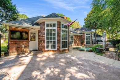 Welcome to this stunning Perry home in the heart of Walden on on Walden on Lake Houston in Texas - for sale on GolfHomes.com, golf home, golf lot