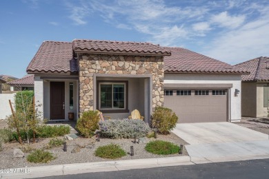 Welcome to this spotless home in Victory at Verrado featuring 2 on Verrado Golf Club - Victory in Arizona - for sale on GolfHomes.com, golf home, golf lot