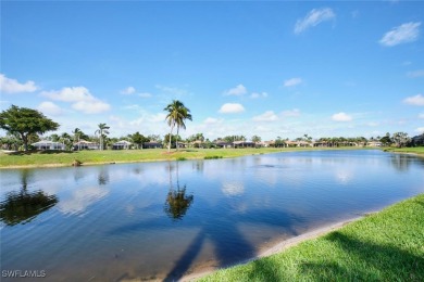 Single family estate home in Lexington Country Club's golf on Lexington Country Club in Florida - for sale on GolfHomes.com, golf home, golf lot