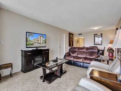 Move-in ready--just bring your toothbrush. Beautiful 1-bedroom on  in Florida - for sale on GolfHomes.com, golf home, golf lot