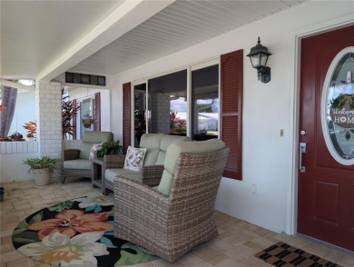 *WOW* a phenomenal *Gormay* with a great location!! Clubhouse is on Mainlands Golf Club in Florida - for sale on GolfHomes.com, golf home, golf lot