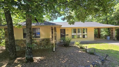 Welcome to market this Charming 3-bedroom, 2-bath home located on Indian Hills Country Club in Arkansas - for sale on GolfHomes.com, golf home, golf lot