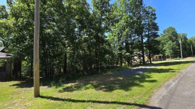 Welcome to market this Charming 3-bedroom, 2-bath home located on Indian Hills Country Club in Arkansas - for sale on GolfHomes.com, golf home, golf lot