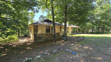 Welcome to market this Charming 3-bedroom, 2-bath home located on Indian Hills Country Club in Arkansas - for sale on GolfHomes.com, golf home, golf lot