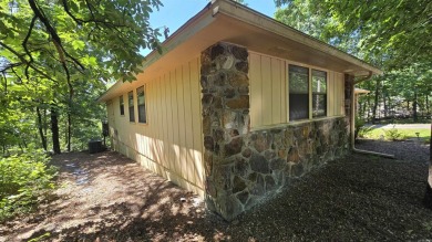Welcome to market this Charming 3-bedroom, 2-bath home located on Indian Hills Country Club in Arkansas - for sale on GolfHomes.com, golf home, golf lot