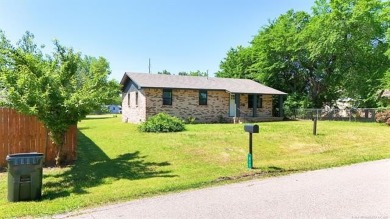 Beautifully updated 3 bedroom, 2 bathroom brick home located at on Sulphur Hills Golf Course in Oklahoma - for sale on GolfHomes.com, golf home, golf lot