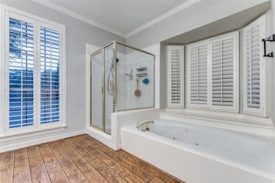 Beautifully updated home located on the 7th fairway of Sherrill on Sherrill Park Golf Course in Texas - for sale on GolfHomes.com, golf home, golf lot