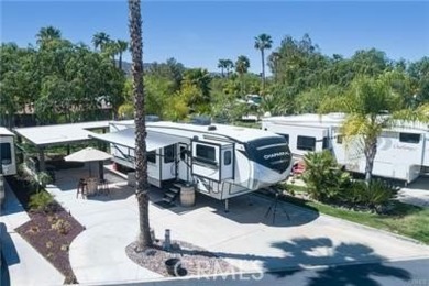 Perfect Little Get-A-Way Oasis. Beautiful Insulated Allumawood on Rancho California RV Resort in California - for sale on GolfHomes.com, golf home, golf lot