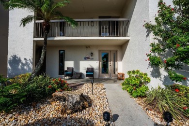 This 1st floor end-unit condo offers 3 bedrooms, 2 baths, & one on The Forest Country Club in Florida - for sale on GolfHomes.com, golf home, golf lot