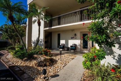 This 1st floor end-unit condo offers 3 bedrooms, 2 baths, & one on The Forest Country Club in Florida - for sale on GolfHomes.com, golf home, golf lot