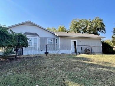 WON'T LAST LONG!  Lakeview and Golf Course view! Neat and tidy on Cherokee Grove Golf Club, Inc in Oklahoma - for sale on GolfHomes.com, golf home, golf lot