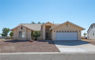 Welcome to your dream home on the 18th hole! This 1,576 sq ft on Desert Lakes Golf Course in Arizona - for sale on GolfHomes.com, golf home, golf lot