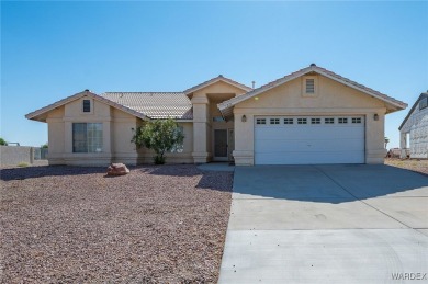 Welcome to your dream home on the 18th hole! This 1,576 sq ft on Desert Lakes Golf Course in Arizona - for sale on GolfHomes.com, golf home, golf lot