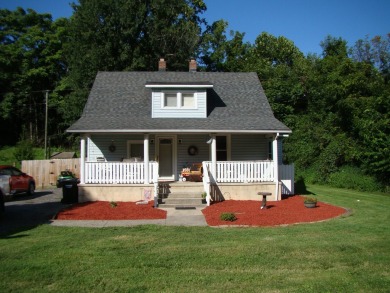 Country living located minutes from I-81, Hanging Rock walking on Hanging Rock Golf Club in Virginia - for sale on GolfHomes.com, golf home, golf lot