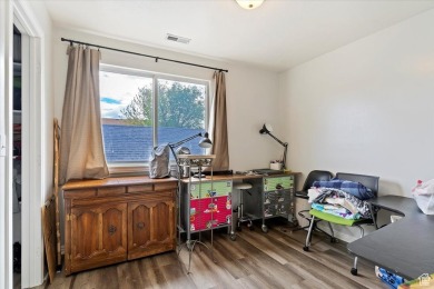 Why keep throwing money at rent when you could OWN this 3 bed, 2 on Eagle Lake Golf Course in Utah - for sale on GolfHomes.com, golf home, golf lot