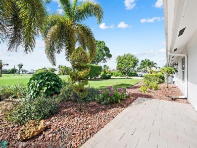 Boca Woods Country Club renovated home features full house on Boca Woods Country Club in Florida - for sale on GolfHomes.com, golf home, golf lot