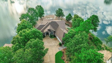 Spacious Lake Front Home on Lake Granada with 339' of lake on Granada Golf Course in Arkansas - for sale on GolfHomes.com, golf home, golf lot