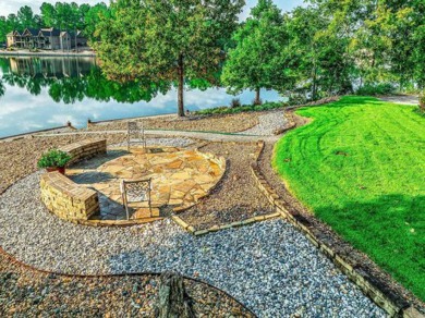 Spacious Lake Front Home on Lake Granada with 339' of lake on Granada Golf Course in Arkansas - for sale on GolfHomes.com, golf home, golf lot