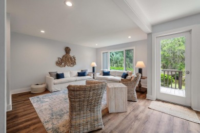 This beautifully updated end-unit 3BR/3BA Fairway Oaks villa on Kiawah Island Resort - Cougar Point in South Carolina - for sale on GolfHomes.com, golf home, golf lot