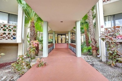 Spacious 2 bed, 2 bath condo with a private balcony and golf on Inverrary Country Club in Florida - for sale on GolfHomes.com, golf home, golf lot