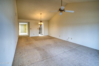 Discover this charming 3-bed, 2-bath townhome in the on Oakwood Golf Club  in Arizona - for sale on GolfHomes.com, golf home, golf lot