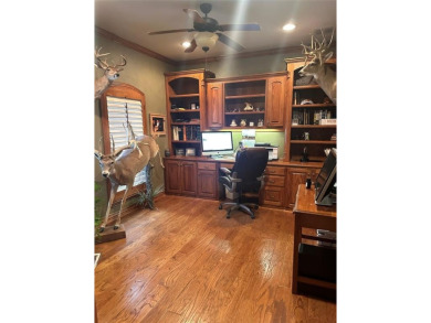 Beautiful home in coveted Pecan Plantation.  Open floor plan on Pecan Plantation Country Club in Texas - for sale on GolfHomes.com, golf home, golf lot