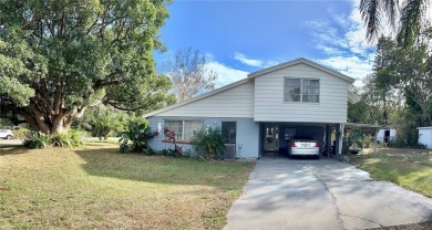 Welcome to Forest Hills.  This 3 Bedroom 2 Bath home sits on a on Babe Zaharias Golf Course in Florida - for sale on GolfHomes.com, golf home, golf lot