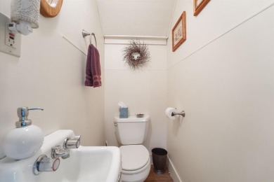This cozy 2-bedroom, 1.5 bath home has so much to offer! Located on En-Joie Golf Course in New York - for sale on GolfHomes.com, golf home, golf lot