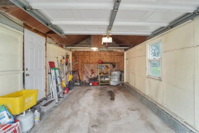 This cozy 2-bedroom, 1.5 bath home has so much to offer! Located on En-Joie Golf Course in New York - for sale on GolfHomes.com, golf home, golf lot