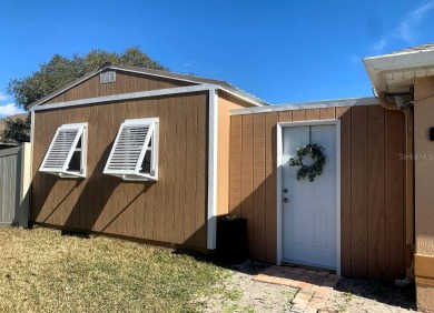 HUGE PRICE DROP! Pool home, on an acre, listed well under on Wedgefield Golf Club in Florida - for sale on GolfHomes.com, golf home, golf lot