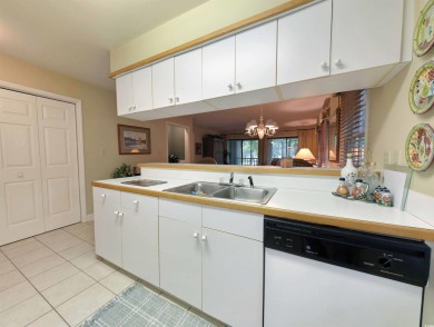 Well maintained and furnished, second floor end unit on Pawleys Plantation Golf and Country Club in South Carolina - for sale on GolfHomes.com, golf home, golf lot