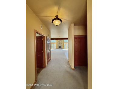 Elegant 4-Bedroom Home on Double Lot in Eagle Rock ResortWelcome on Eagle Rock Golf and Ski Resort in Pennsylvania - for sale on GolfHomes.com, golf home, golf lot