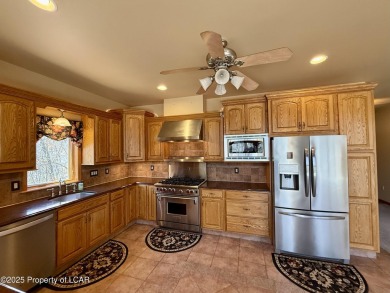 Elegant 4-Bedroom Home on Double Lot in Eagle Rock ResortWelcome on Eagle Rock Golf and Ski Resort in Pennsylvania - for sale on GolfHomes.com, golf home, golf lot