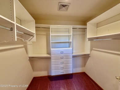 Elegant 4-Bedroom Home on Double Lot in Eagle Rock ResortWelcome on Eagle Rock Golf and Ski Resort in Pennsylvania - for sale on GolfHomes.com, golf home, golf lot