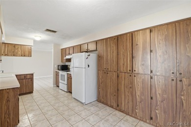 This is a wonderful opportunity to own a home just off Forest on Brentwood Farms Golf Club in Florida - for sale on GolfHomes.com, golf home, golf lot